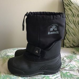 Kids snow/winter boots